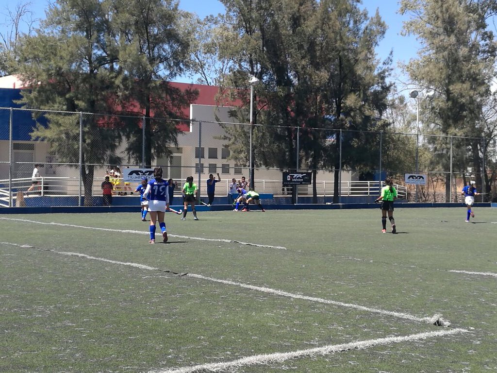 COMUDEsalamanc's tweet photo. Así se vive la #CopaFlick 2018 
#ComudeSalamanca te invita a seguir apoyando a los deportistas que nos acompañan. 🥅🏑🏆 https://t.co/hdL1ZVvB7d