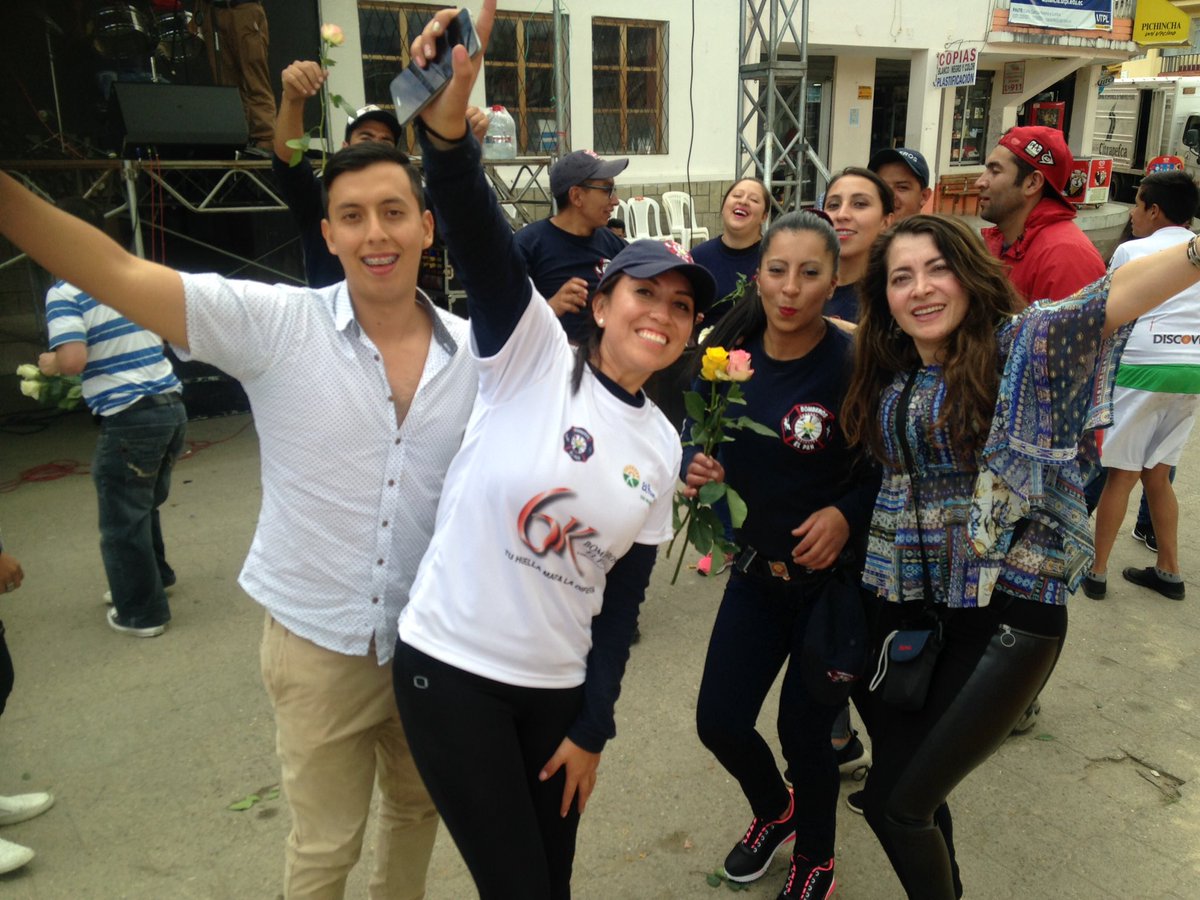 Compartimos con ustedes fotos de la carrera atlética #BomberosElPan6k, tu huella marca la diferencia, realizada en el @munielpan. <a href="/eliana_aracely/">Aracely</a> <a href="/BomberosElPan/">Bomberos El Pan</a>