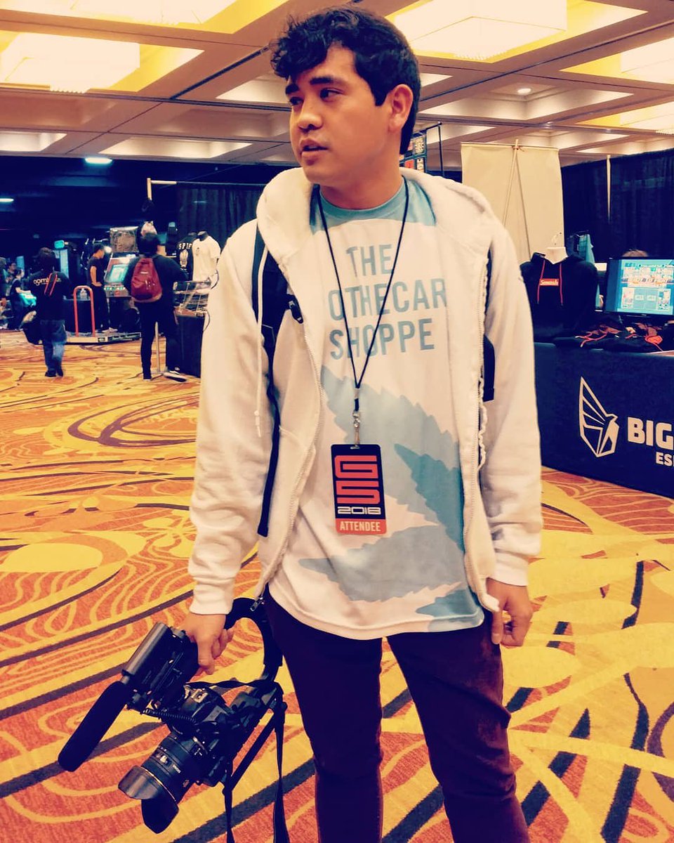 TheApothecaryLV's tweet photo. We want to wish @lumenated GOOD LUCK today at the Esports arena! He wears our jersey when he competes & we would like to shout him out at Battle for Vegas!
#ESPORTS #SMASH4 #SSB #VEGASREPRESENT #TEAMAPOTH #ESAVEGAS #LasVegas #TheApothecaryShoppe #VegasLife https://t.co/SOAAWqsr8q