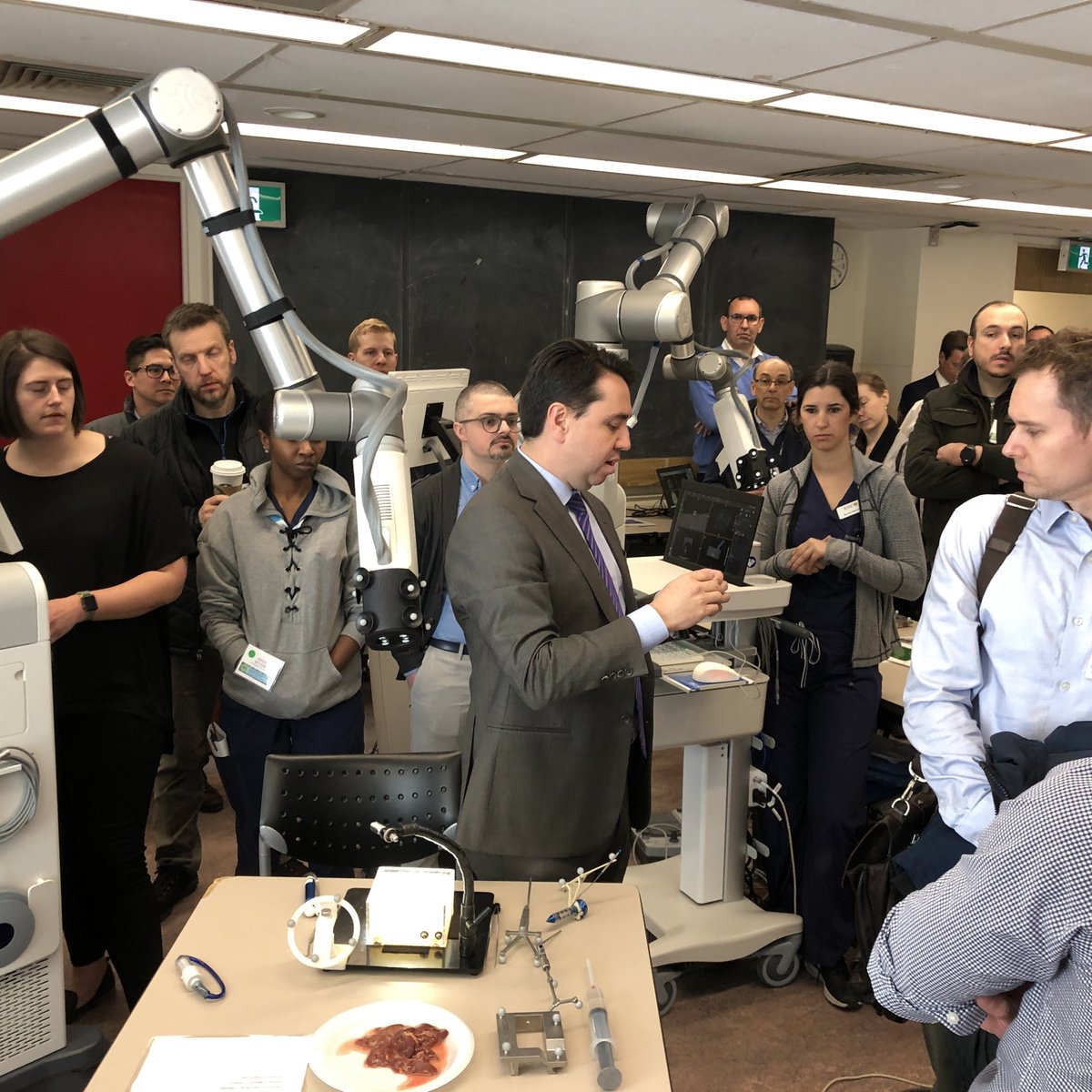 JamesRutka's tweet photo. Dr Gustavo Pradilla from Emory University teaching at Minimally Disruptive Subcortical Neurosurgery Course today @SickKidsNews @UofTSurgery. Largest course of its kind on record! https://t.co/vJ8r3a6BxZ