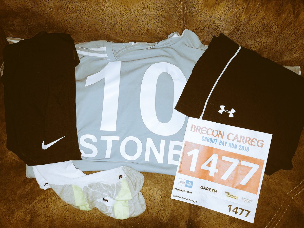 29stoneman's tweet photo. Obligatory pre race photo on your kit and race number. Praying for a sub 1:00 🙏🏻. #10stone #29stoneman #CardiffBayRun #cardiffbay10k #run4wales #10k https://t.co/7BOFoM5DPe