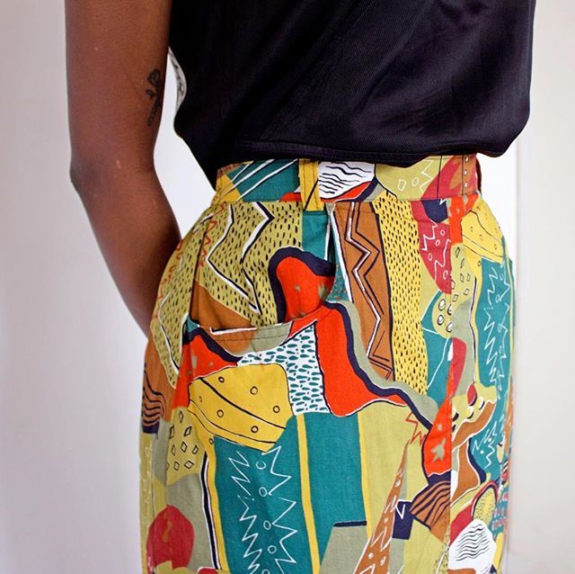 StudioCourtenay's tweet photo. We love the abstract 80s print on this pencil skirt - it's online now and it even has pockets! 😍⠀ ⠀ -⠀ -⠀ -⠀ -⠀ -⠀ ⠀ #clothing #style #retro #eclectic #remixstyle #streetstyle #styledbyme #trendlistr #trendlisters⠀ #fashionblogger… https://t.co/Cvm8m0JMwg https://t.co/GS9ejMJySf