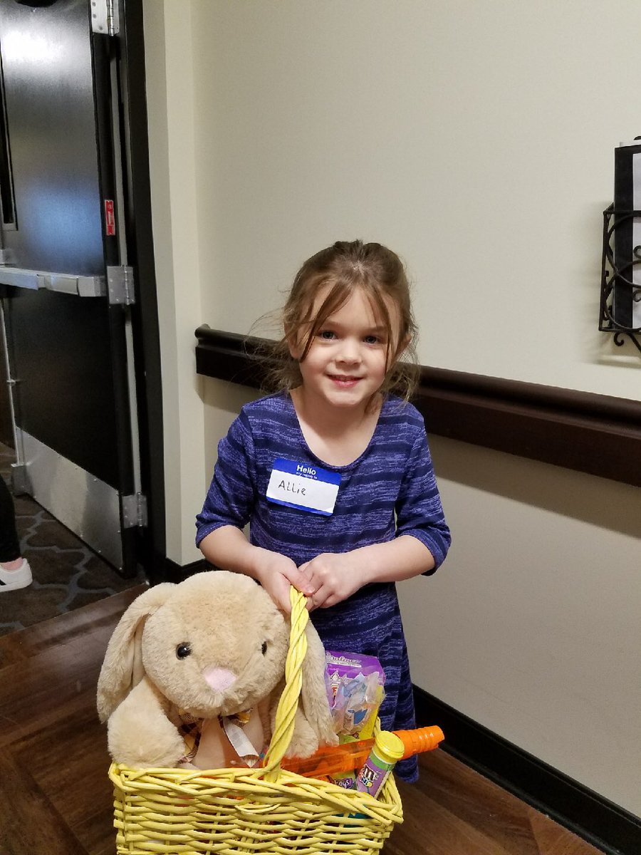 OrchardGroveHC's tweet photo. It was a great day for an Egg Hunt!@TrilogyLiving #EasterEggHunt https://t.co/2l4blkM0fh