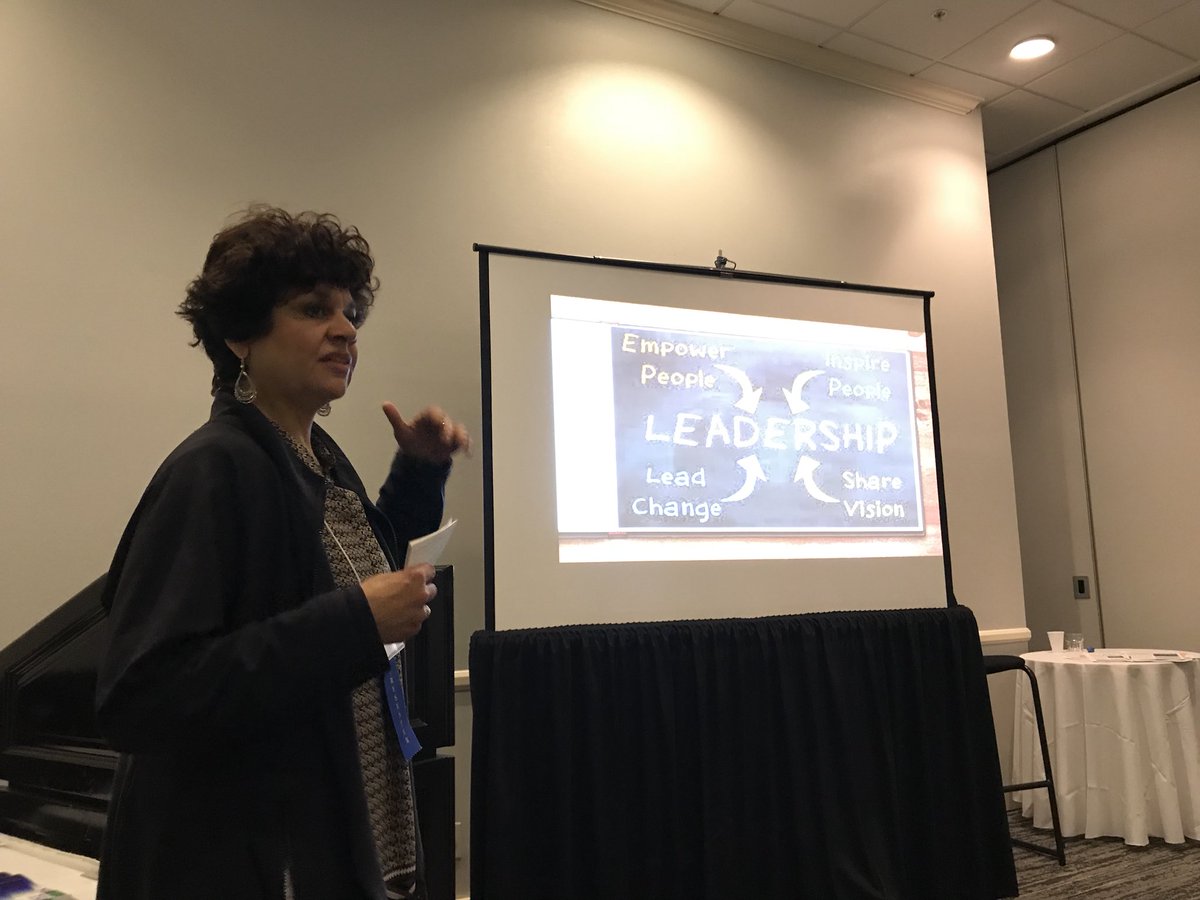 HistoryFrog's tweet image. Principal Dr Semeen Issa shares about #collab at our awesome school: @FirstAveMS ! @sissafa786786 #ccss18 @CAsocialstudies @MsMimura @ArcadiaUnified #FAcollab