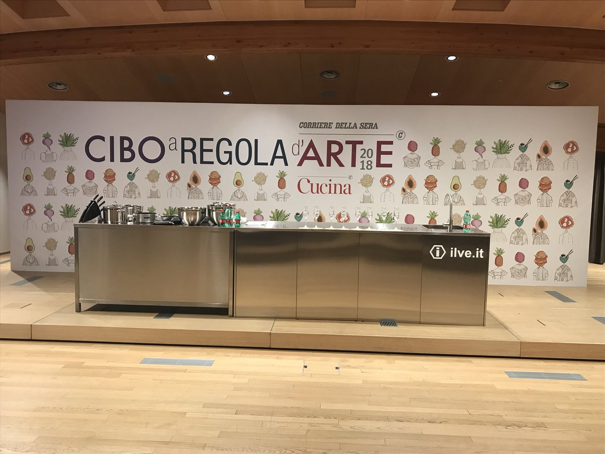 Fedexme's tweet photo. #foodexperience thanks to @rubio_chef! @CiboRegolaArte an interesting view on #food &amp; #drink with the #10luppoli #perlage https://t.co/vs2IUtCkWj