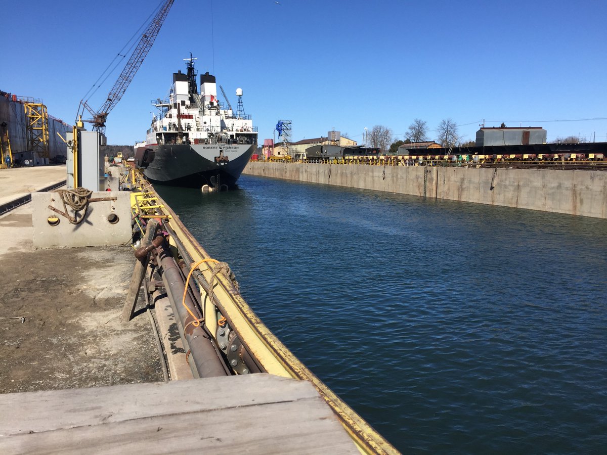 fox11news's tweet photo. ICYMI: Here's a look at the #winterfleet that recently left #SturgeonBay. #doorcounty #GreatLakes #LakeMichigan https://t.co/ZzAVD3WPZR