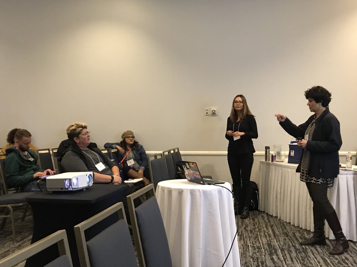 HistoryFrog's tweet image. .@sissafa786786 rockin it w #collab presentation w help from @MsMimura CAsocialstudies #ccss #FAcollab @FirstAveMS @ArcadiaUnified