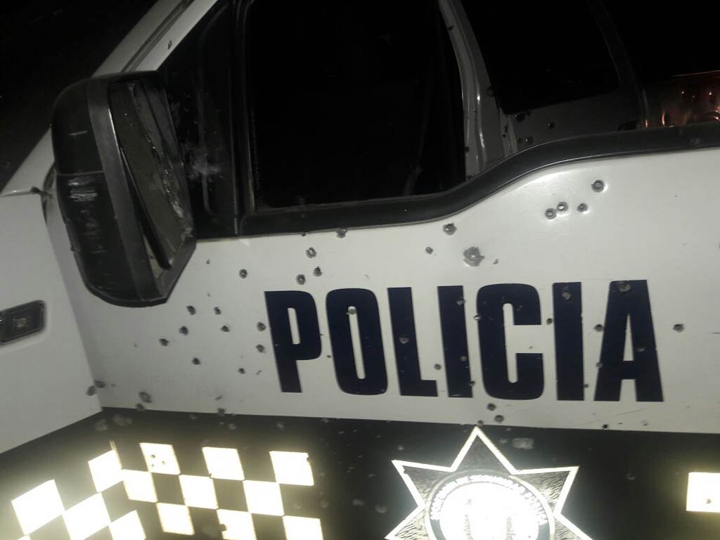 blogdelnarcomx's tweet photo. #Emboscan y #asesinan a #subdelegado de #SSP en #Veracruz
https://t.co/BB1fvpIk7L https://t.co/r4R5btEJYx