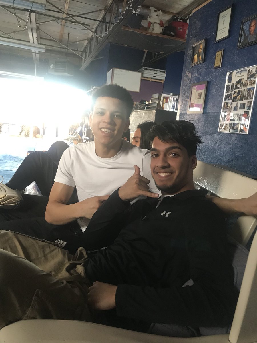 oscar_mideros's tweet image. Happy birthday to my bro @kimbelmike have a good one ✊🏽🙏🏽 #areyouthebellatorfighter #profighter