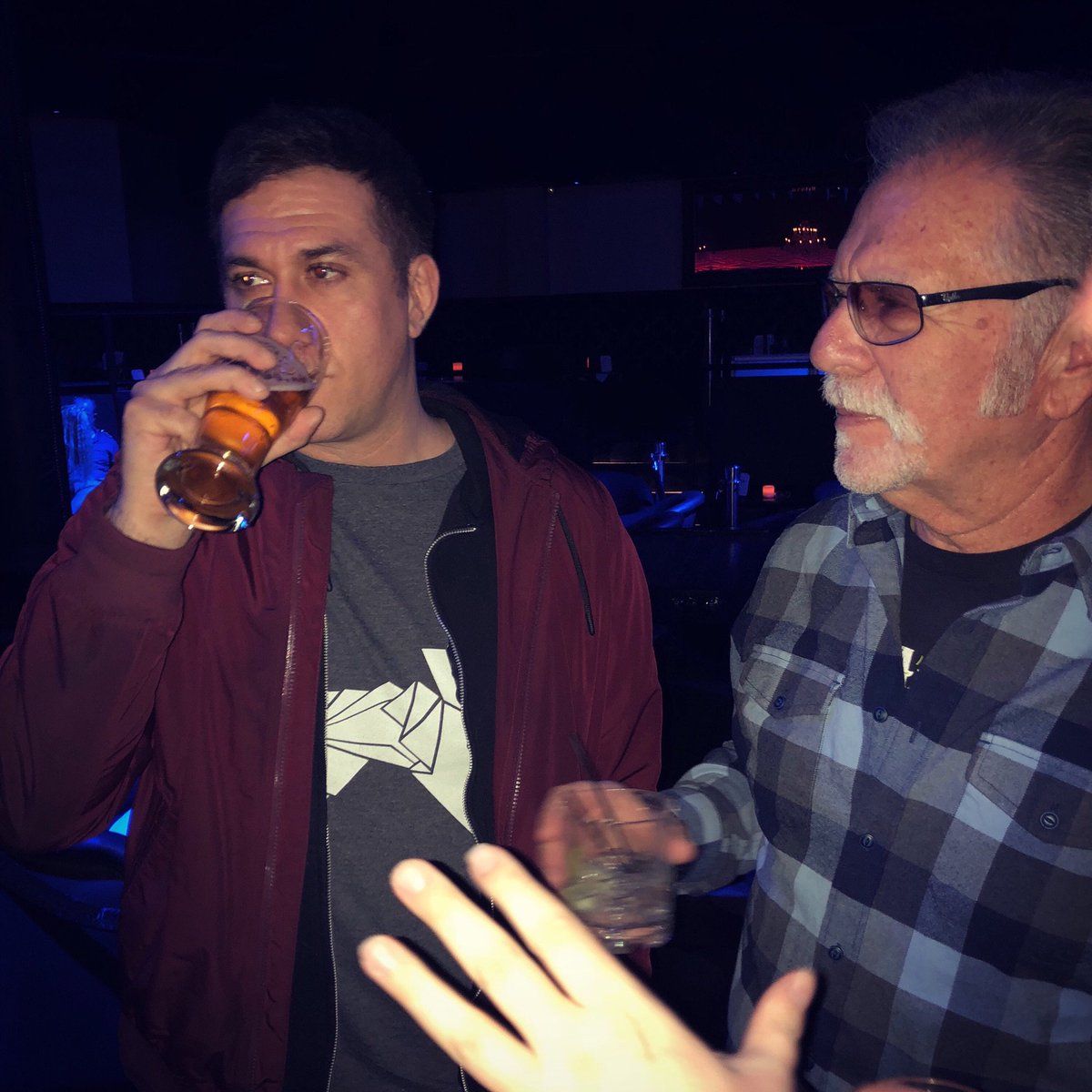 thesepeopleband's tweet photo. It was great hanging w/ @rmlimodriver69 & @jdharm this weekend! @sternshow 📸:@katiedeutsch #Mambo #LFSW https://t.co/ZLTudGbOth