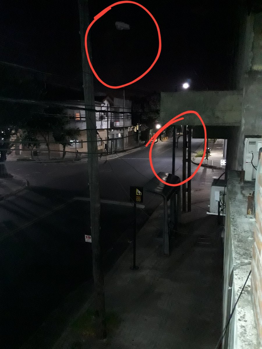 rfbont's tweet photo. @ComunidadVL @jorgemacri a quién paso el reclamo por luminaria poste nro 33  5 ubicada en Av. Ader y Castelli sin funcionar hace 1 mes? Gracias https://t.co/VeWHKTifpW