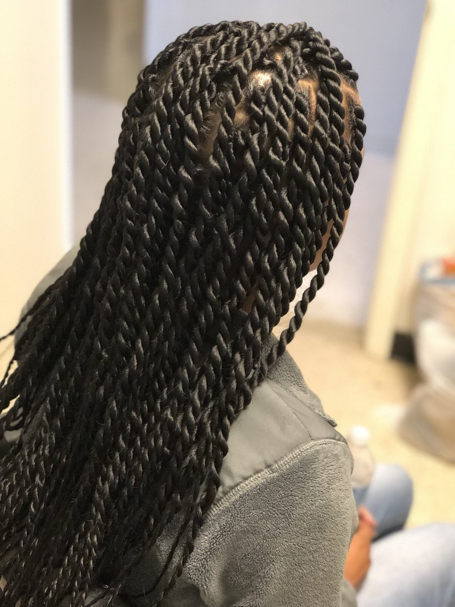 Torii_Moniique's tweet photo. Senegalese Twist!!! #TouchedByTori #Hairtitude #BooKWitHTorR https://t.co/SvvqUxw5vv