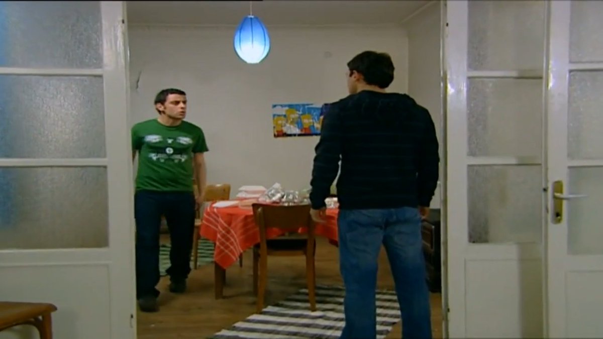 "Oğlum sen kimden hesap soruyorsun ha! Aldattığın sevgilinden mi yoksa her şeye rağmen yanında duran arkadaşından mı ha! Kendine gel Deniz oğlan!"