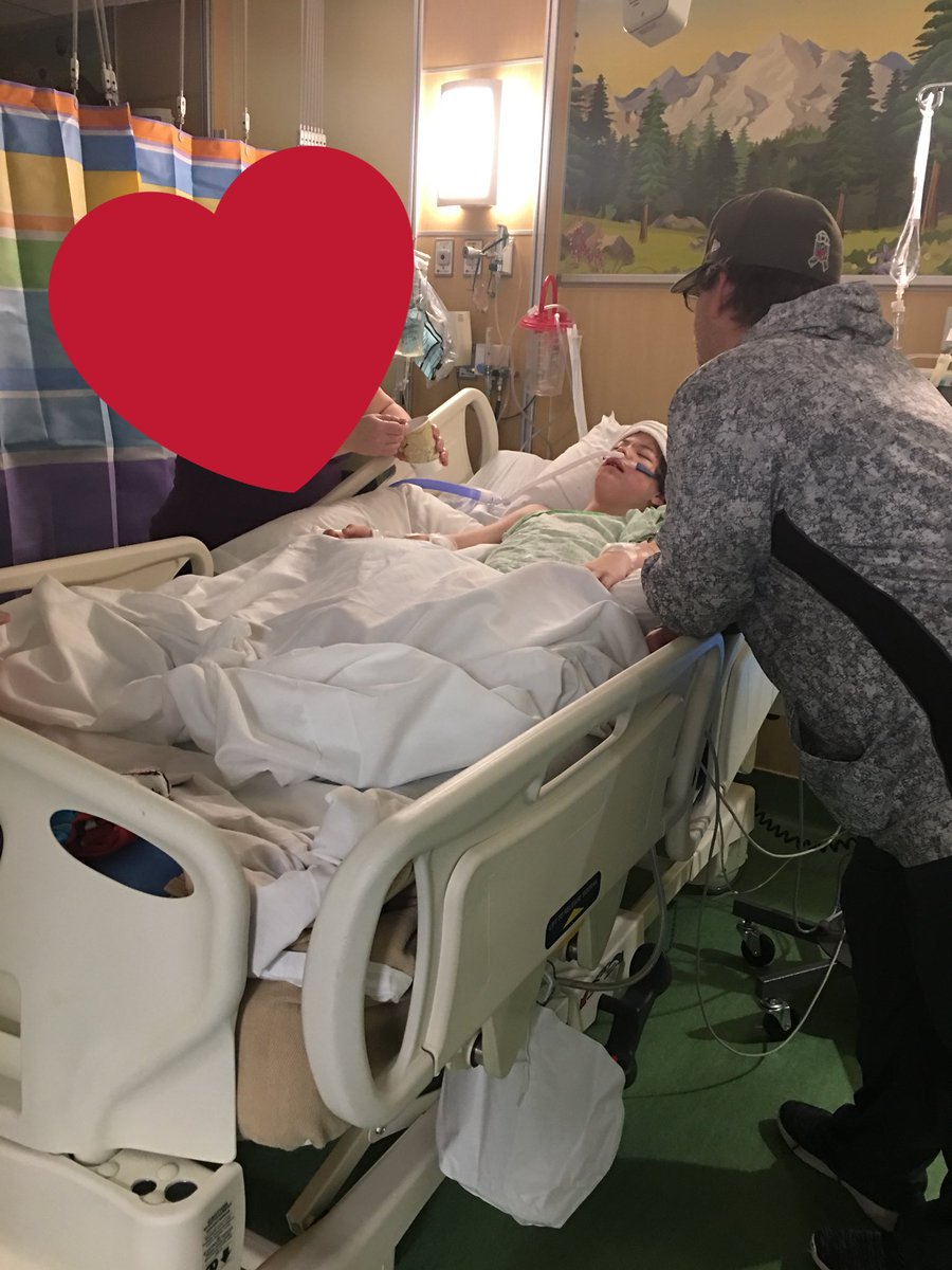 Achilles_heelys's tweet photo. Twitter I need your help! My brother, Ethan, has struggled with spinabifida all his life and recently was diagnosed with a dangerous JNA tumor in his sinus. His 2nd surgery to remove it is 4/10. His dream is to meet @Lin_Manuel and see Hamilton. I want to see his dream come true. https://t.co/VoduS4PQGl