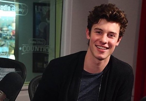 ShawnMendesBRA's tweet photo. Retweet to vote for @ShawnMendes #JFCShawnMendes https://t.co/lqeJzAdNdZ