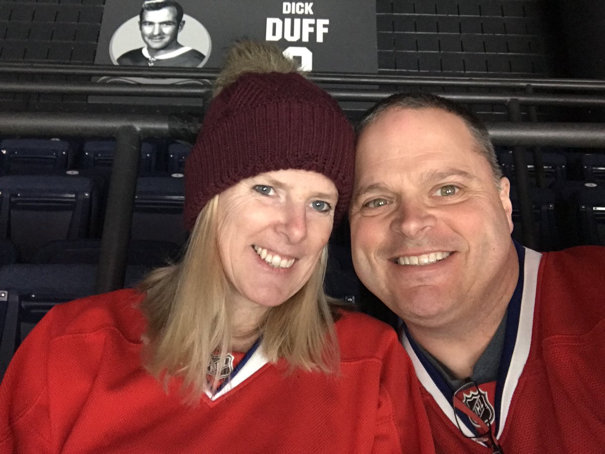 Fireman403's tweet image. Her first NHL game to see my favs the HABS #GoHabsGo #NHL #firstnhlgame #Canadiens