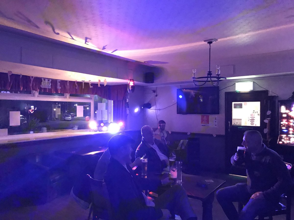 FSPSLtd's tweet photo. It was a pleasure to listen to the fine tunes of Karl Toth tonight at the Phoenix @KarlTothMusic #chilloutmusic https://t.co/FqiysF5yHI