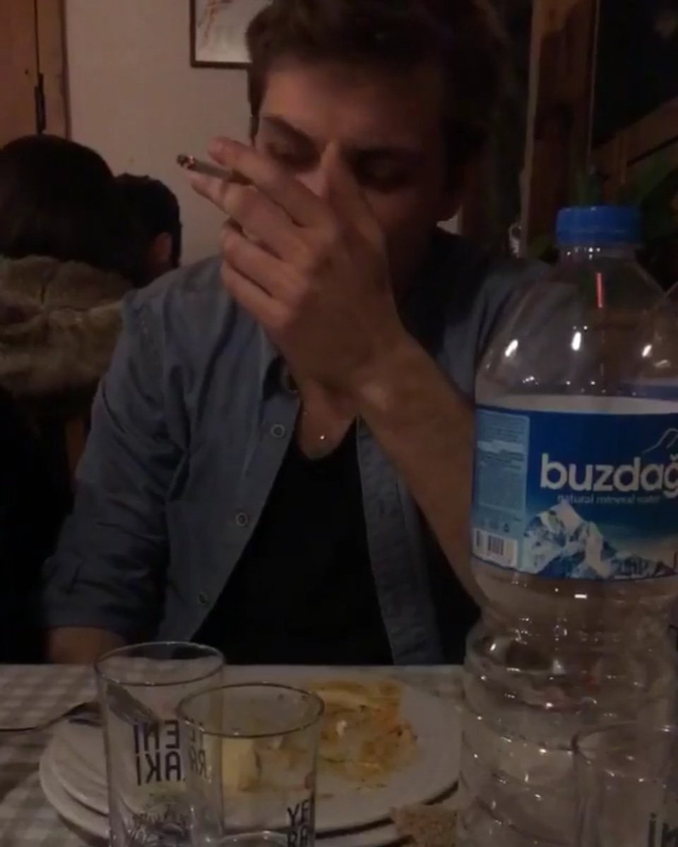 Seni üzenin var ya Allah belasını versin😭😿