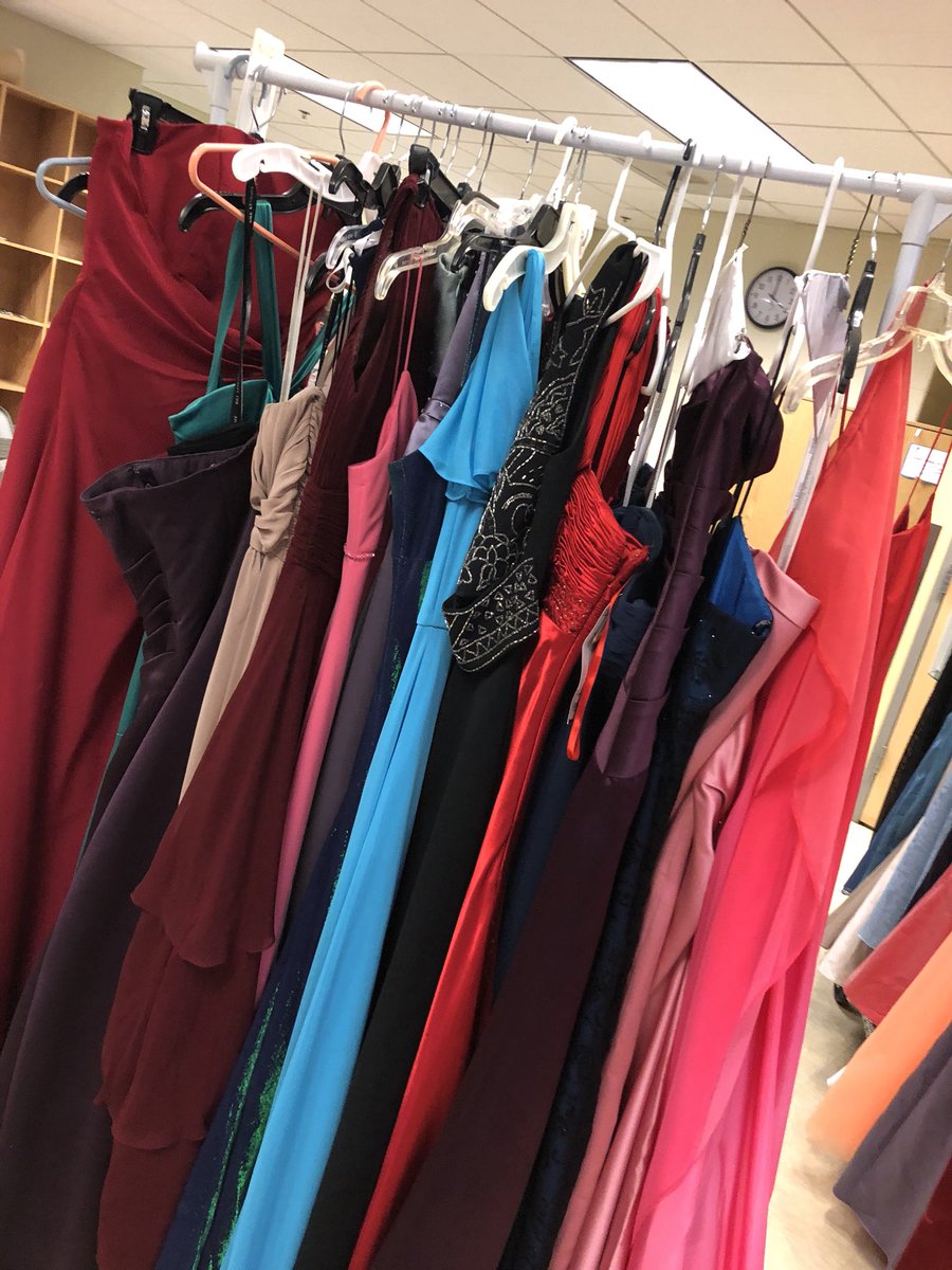 MiddleCreekSGA's tweet photo. After 6 months of planning, we had our final Cinderella Project distribution today! Together, @WakeCountySGA collected over 700 dresses and suits, with accessories. We are so thankful for everyone who donated to help send our peers to prom! #CinderelaProject2018 https://t.co/j0zE6MCgtp