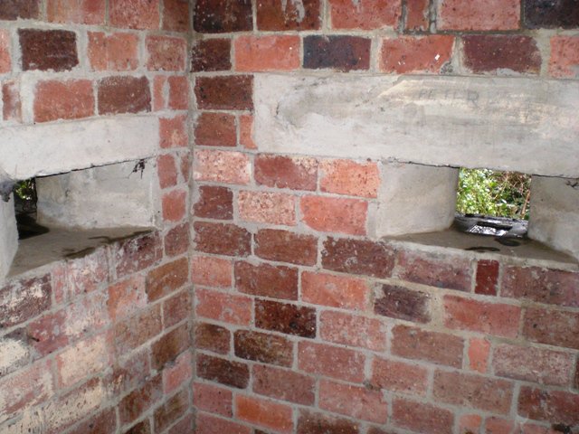 PillboxSG's tweet photo. EnoughMaterial For A Good Forthcoming Article In PSG Loopholes, GHQLine B @ Elstead & #RiverWey Boasts Five Varying & Different Designs Of Rectangular & Square Infantry #WW2Pillboxes Shellproof & BulletProof https://t.co/P1Dhbu64ZY