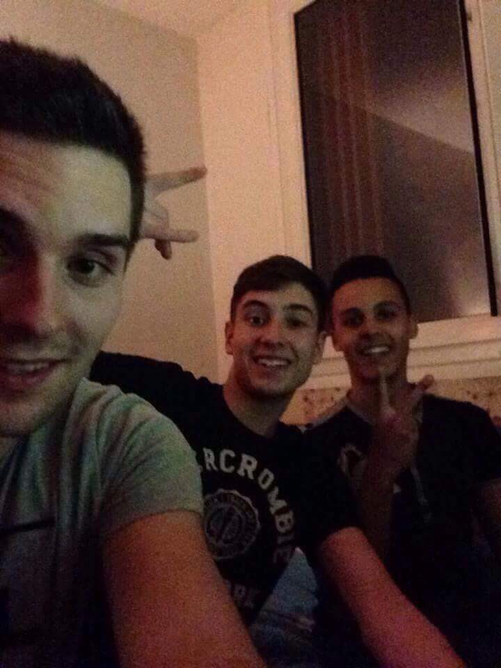 Benjakilou_BIH's tweet photo. @iiAxel68 tu me manques déjà frero, personne ne pour nous faire « fumer de crâne » comme tu le disais tout le temps..Tu resteras à jamais dans mon cœur! La Sp6MeN c’était bien plus qu’une équipe, c’était une famille. Unis du début à la fin, dans la victoire et la défaite.. ❤️🙏 https://t.co/XI6MFVJh2i
