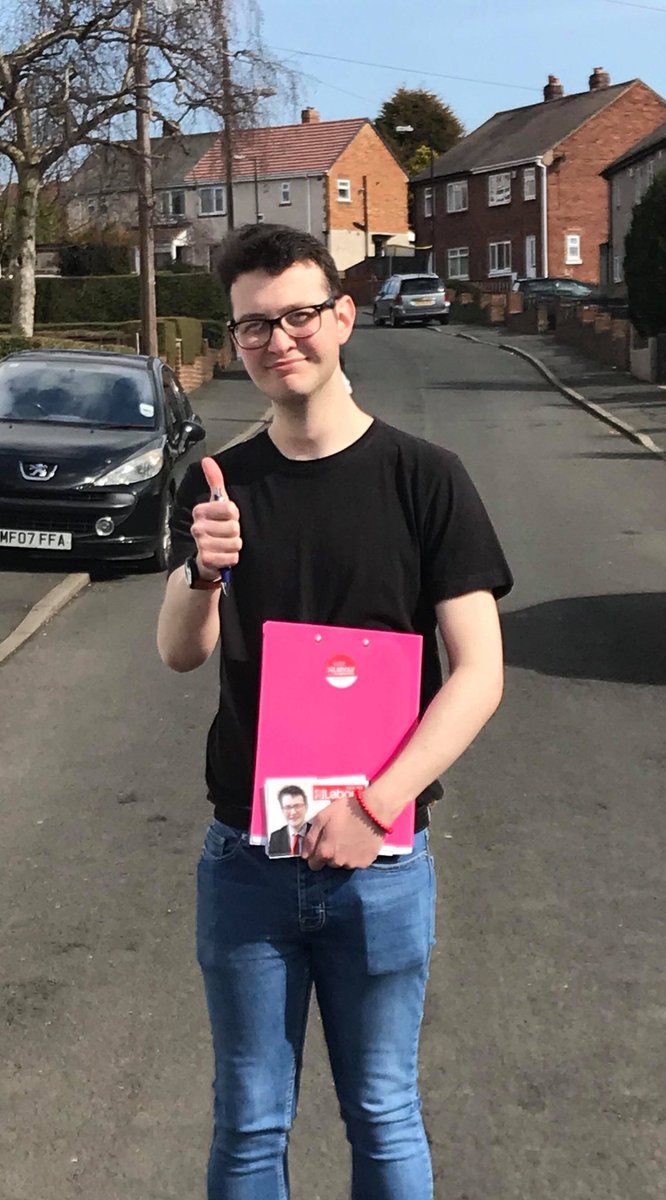 CoptHillLabour's tweet photo. Great day canvassing on the Copt Hill ward, this time along Balmoral Crescent and part of Lawnswood. Plenty of issues raised including litter, which is why we're glad that @SunderlandLab took this into account with our £4.5m investment in the street scene. 😀

See, #LabourWorks https://t.co/NbIXFOyfnq