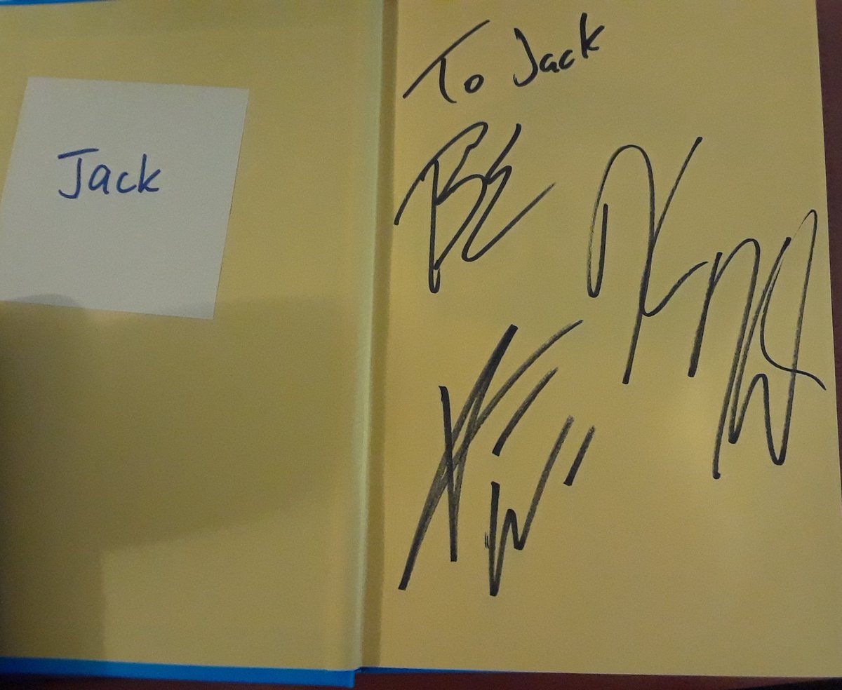 AmbitiousLeader's tweet photo. It was an honor to meet The New Day @WWEBigE @TrueKofi & @XavierWoodsPhD at @BookendsNJ. Meeting my favorite wrestling tag team of all time was an honor as these three are the best! Even got @UpUpDwnDwn signature from everyone on my 3DS. New Day Rocks! #newday #bookofbooty https://t.co/ol7yo2vhc3