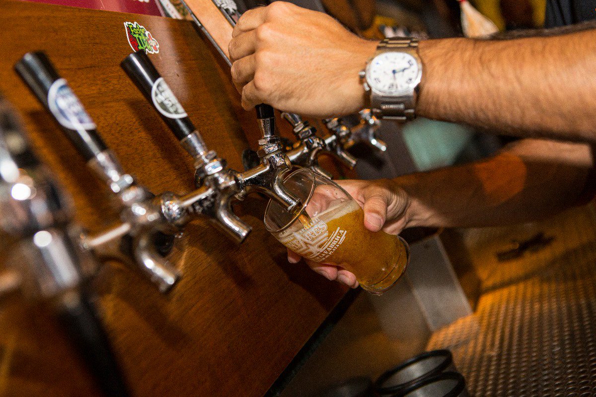 #VuelveEJP Algunos momentos del lanzamiento de la segunda temporada en <a href="/antarescerveza/">Cervecería Antares Oficial</a> 
Gracias <a href="/givellaz/">Gisele Vellaz</a> por tu invalorable aporte. 
<a href="/TefiSchenck/">Estefania Schenck</a> <a href="/exactelement/">EXACT ELEMENT</a> <a href="/leleusuna87/">Lele Usuna</a> <a href="/ElAguanteMDP/">El Aguante MDP</a> <a href="/facumiguelena/">Facu Miguelena</a>