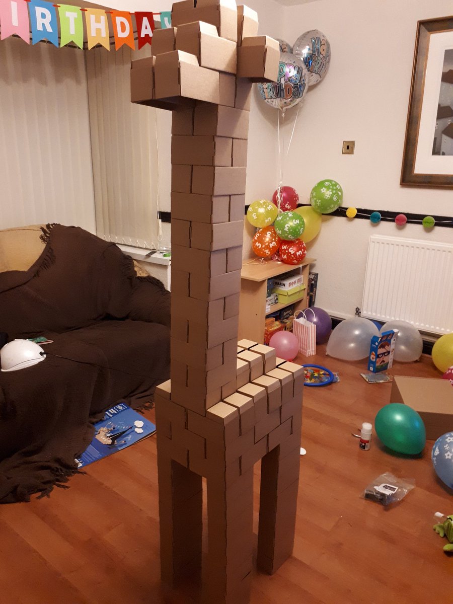 Nessa_lloyd's tweet photo. A giraffe of course! #gigibuild https://t.co/Unh4ubS3ON