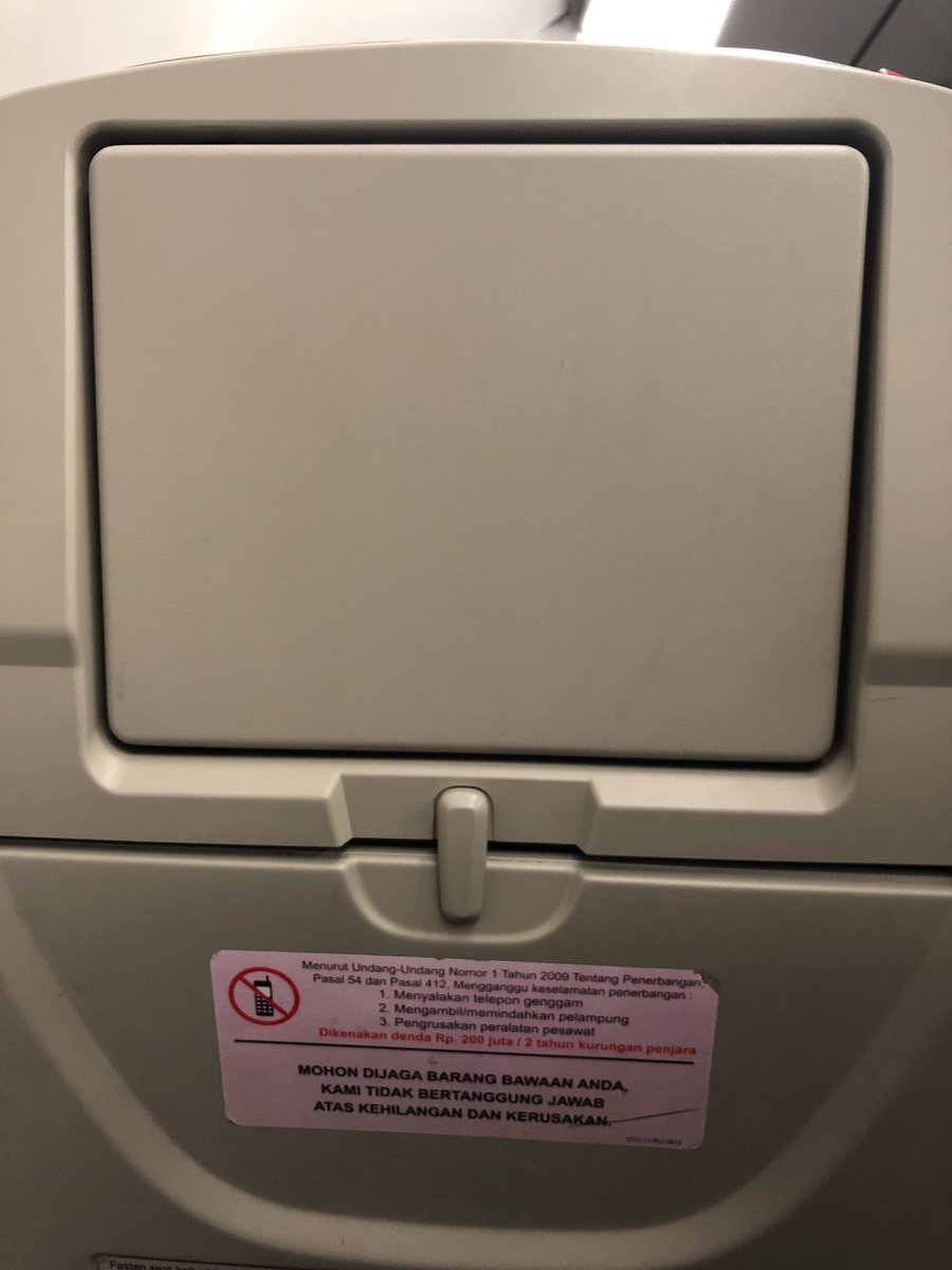 are you kidding me ? 3 x flight ga ada in flight entertainment ? downgrade ? <a href="/BatikAirINA/">Batik Air Indonesia</a> <a href="/BatikAir/">AIR</a> <a href="/BatikAirID/">Batik Air Indonesia</a> ?????