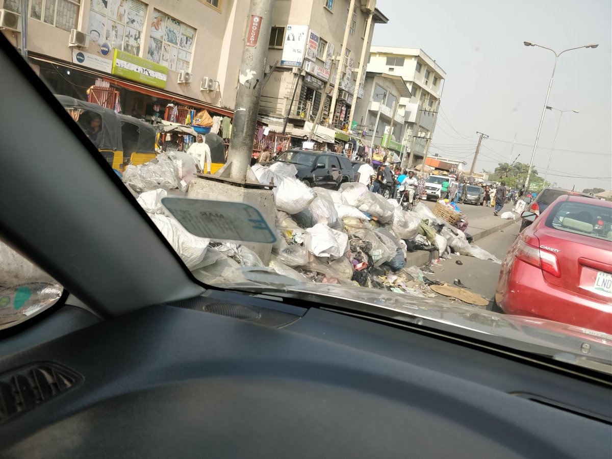 dah_igboboy tweet picture