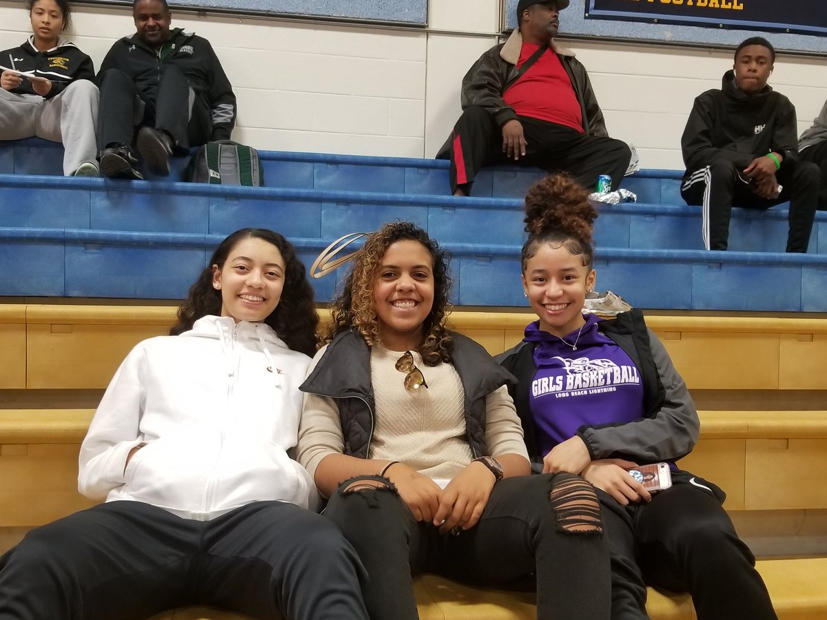 LRHS Coach Kelli (ret.) tweet media