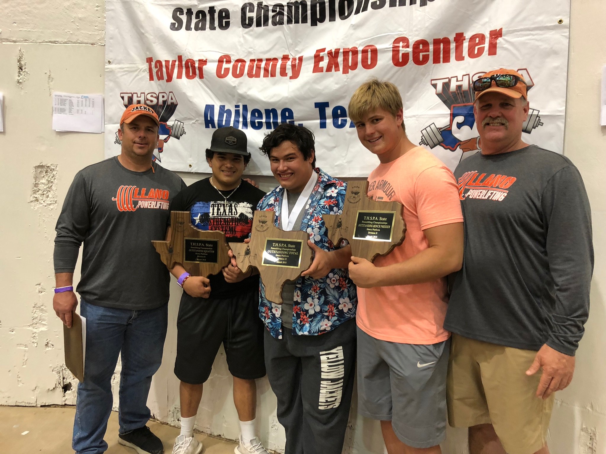 Llano's Dakoda Trull sets 860-pound squat record, wins state title