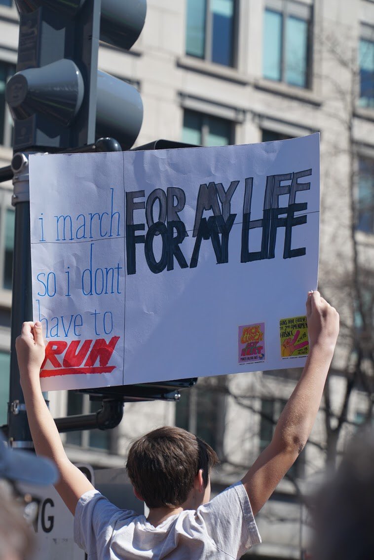themangosteen's tweet photo. #MarchForOurLives https://t.co/nYVeqvtQpb