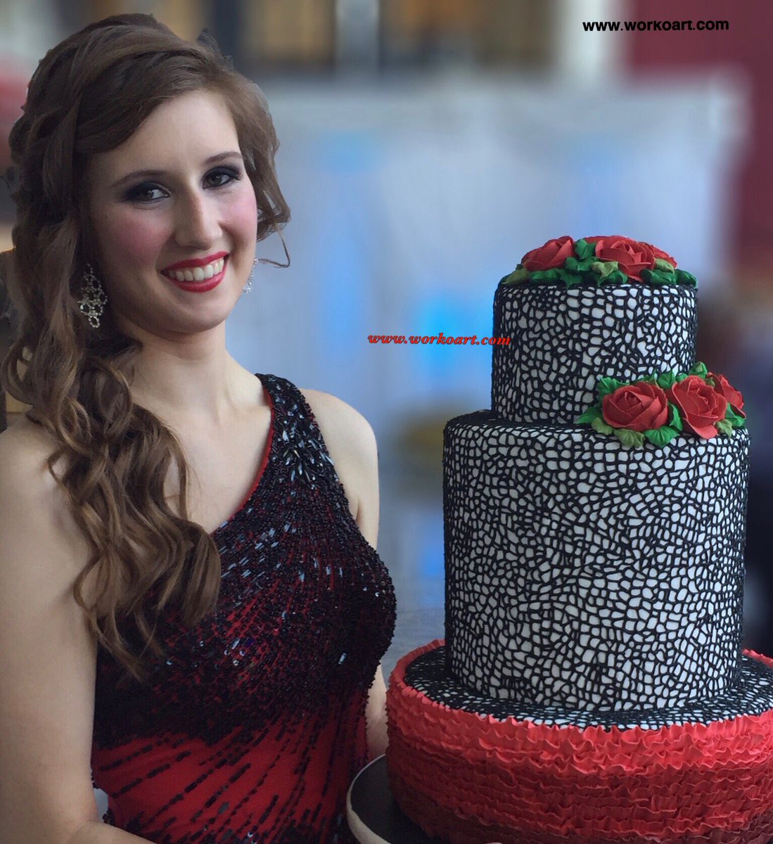 Work_o_Art's tweet photo. Happiness is....... when the customer smiles. 

Our 3 tier cake created to match the outfit. It think it went well. The smile says it all. 

#Engagement. #cake #EngagementCake #HappyCustomer https://t.co/dCYgIgq21J