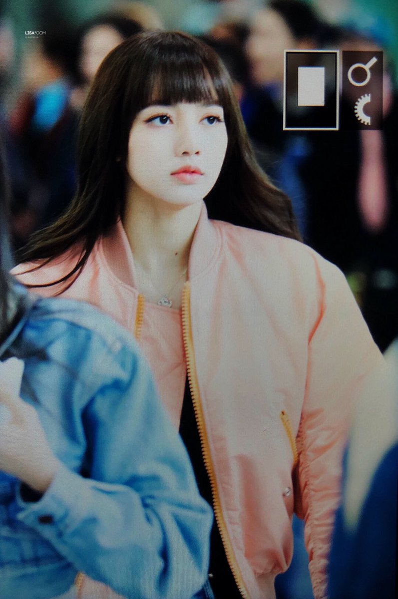 BP970327's tweet photo. [180325 김공 리사 프리뷰]#BLACKPINK #블랙핑크 #LISA #리사 https://t.co/Q2T41tGyA2