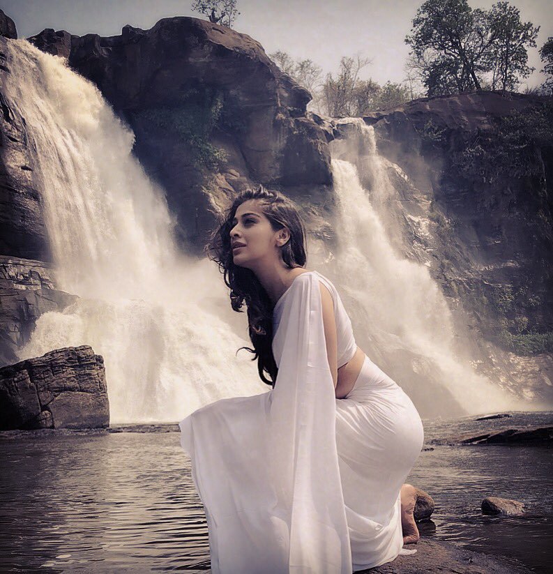 OnRockzzz's tweet photo. @iamlakshmirai Sometimes #Devils are more #Pretty than #Angels and Here is the #Xample https://t.co/G48pW2Ye71