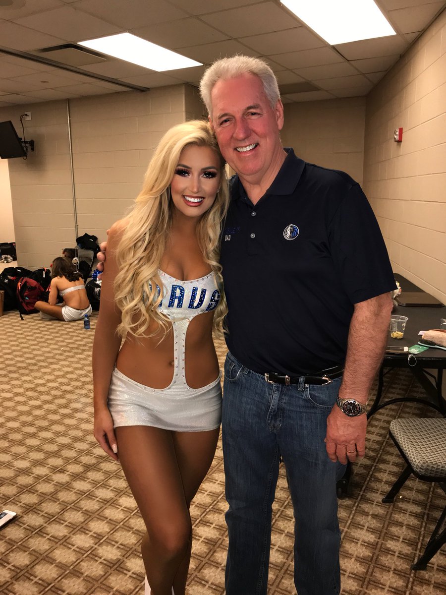 DMD_Ashley's tweet photo. DMD dad mike came to the game tonight 🤗💙 #mffl https://t.co/lSA9Xt1zPh