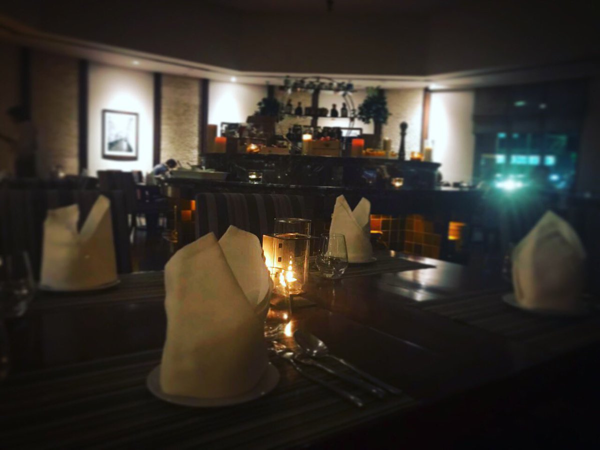 Romantic candle lit dinners for Earth Hour! Thank you to everyone who joined us as we participated in #MIEarthHour and turned off the lights! #Serve360 #SheratonAbuDhabi #SheratonHotels