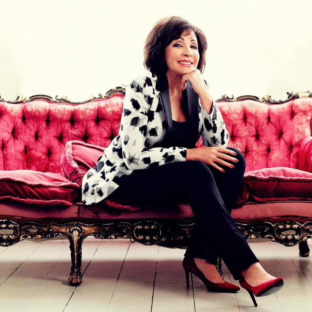 BasseyBlog's tweet photo. "You don't get older, you get better!" #ShirleyBassey #DSB #BasseyBlog https://t.co/h6w1pjnZra