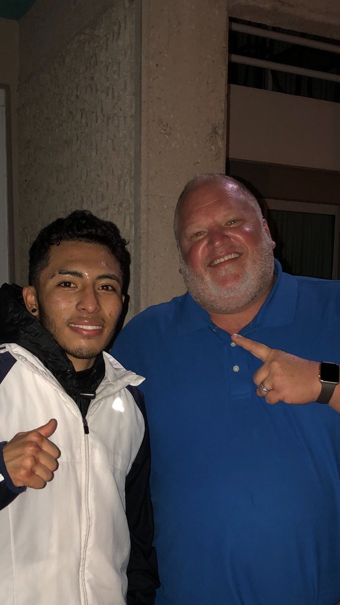 Karenthe1adams's tweet photo. @GoldenBoyBoxing we are excited for the fight tonight! 🇲🇽🇵🇷🇲🇽🇵🇷 #goldenboy #boxing #ponce #PuertoRico https://t.co/16Co4A38K1