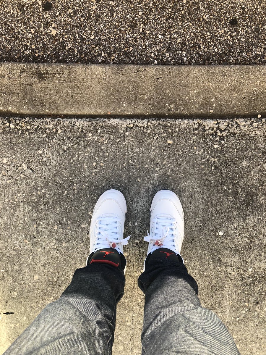 ChefJeffPhilbin's tweet photo. Like father like son 👨‍👦👟👨‍🍳
.
.
Waited months for him to finally be able to rock his #Jordan 5’s; totally worth it! #Twinning #Sneakerhead
.
.
#ChefJeffPhilbin #MasterChef https://t.co/MNGW7o7uYb
