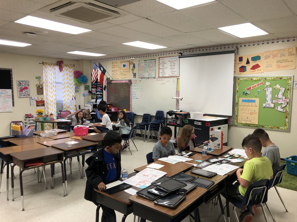 teachdefrank's tweet photo. We have fun at Saturday School!! @ccapocci00 @boydsbugs https://t.co/vjRGNK2jmP