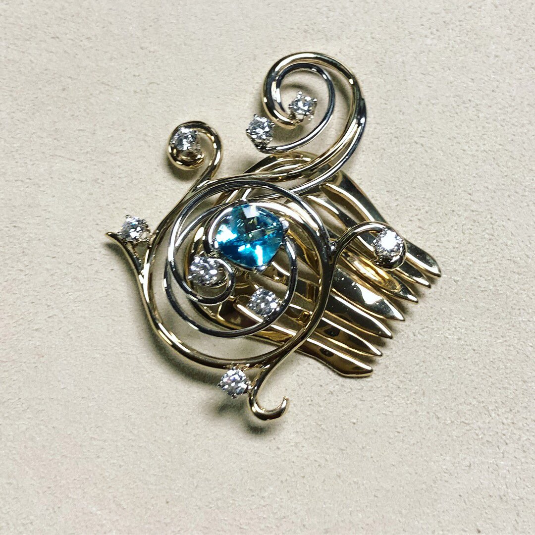 StullerInc's tweet photo. And our Battle of the Benches Parts & Pieces Challenge Winner is...
🥁
🥁
🥁
PATRICK DOBBS with his stunning pendant! (Pictured first) #BattleOfTheBenches #StullerWorkshop #StullerBenchPro https://t.co/31N9k6RRFf