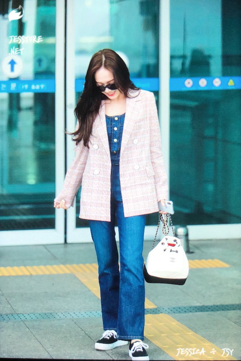 jessture_net's tweet photo. #jessica #제시카 https://t.co/D911ELl3Qi