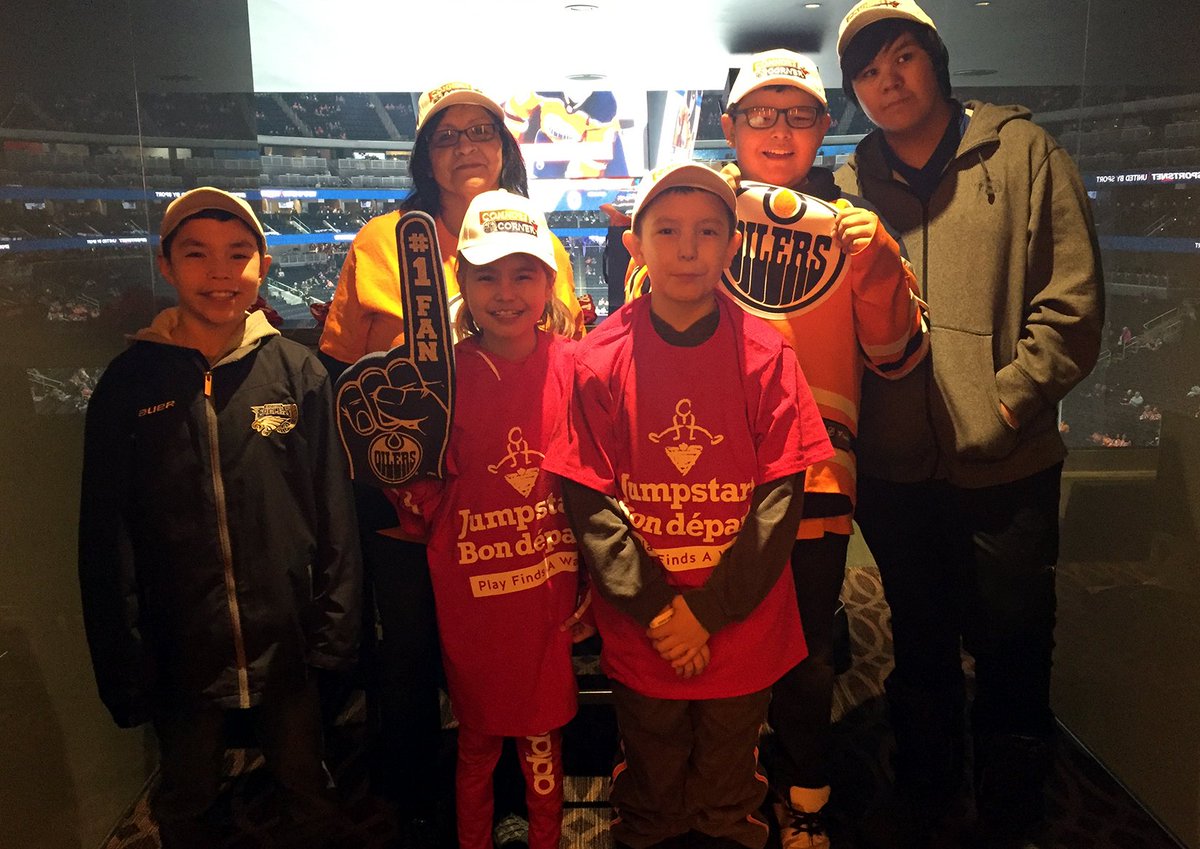 EdmontonOilers's tweet photo. The #Oilers & @CanadianTire would like to welcome kids from @EverActiveAB, a @CTJumpstart community partner, to #ConnorsCorner at tonight's game! #JumpstartNight https://t.co/g8XI9Xf4iu