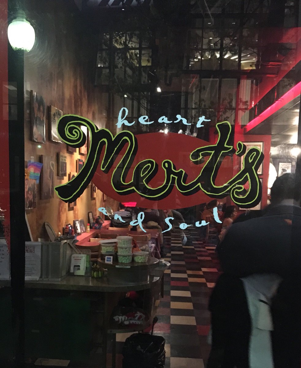 ChadKanui's tweet photo. Thank you @mertscharlotte  for the southern hospitality and delicious fried chicken - when in Charlotte you gotta stop by! #merts #Charlotte #NorthCarolina #SupportLocal ❤️👍🏼💯💪🏼 https://t.co/qLULvkn2jG