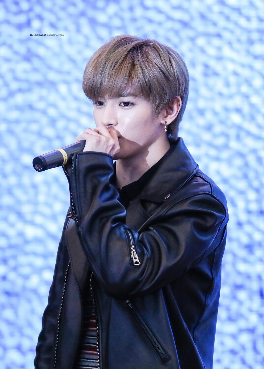 [HQ] 180324 고양팬싸 

          Blue dreams. 💙

#TAEYONG #태용 #NCT2018_EMPATHY #NCT #NCT127 #NCT127_TOUCH #NCT_U