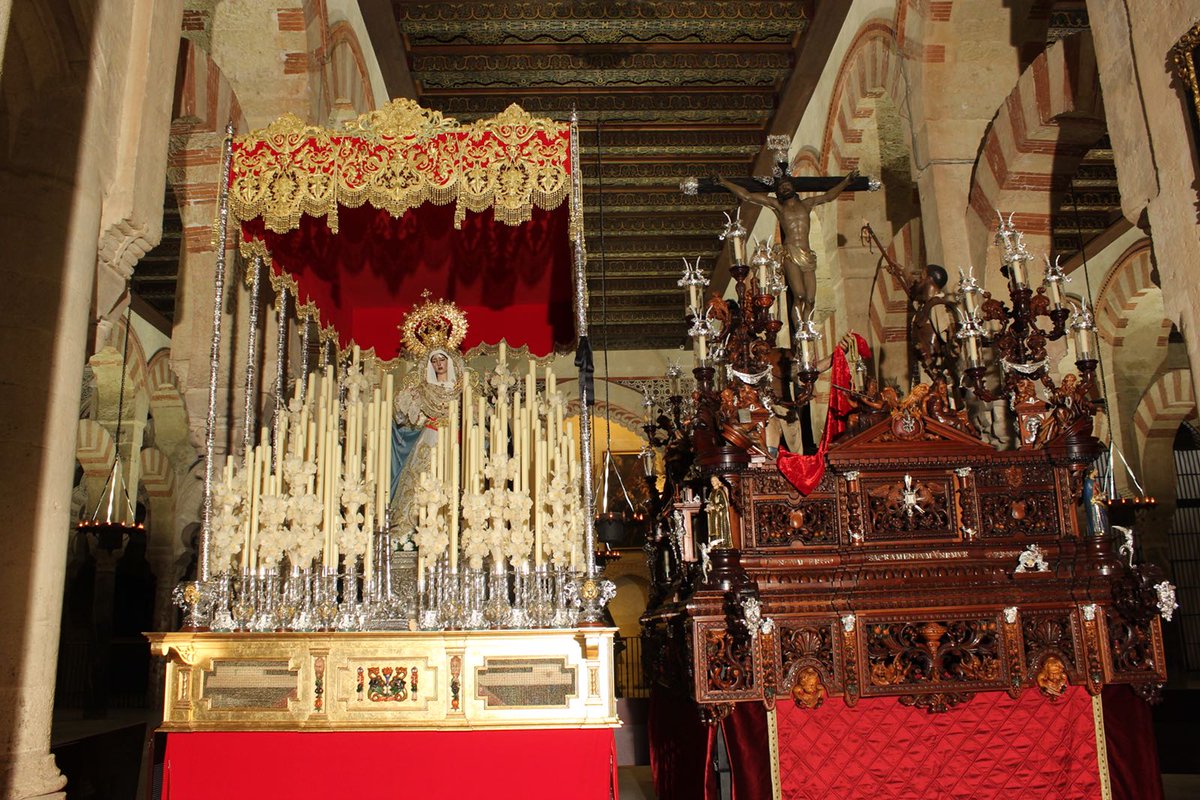 HermandadAgonia's tweet photo. El Santísimo Cristo de la Agonía y la Santísima Virgen, Madre del Redentor, Nuestra Señora de la Salud ya presiden sus respectivos pasos a la espera de la próxima Estación de Penitencia en el Martes Santo.

¡Feliz Semana Santa! https://t.co/7m6K4P5m7P
