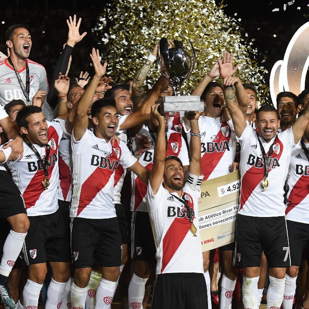robertoayala10's tweet photo. La alegría no tiene fin! 

Que lindo es ser de River 

Gracias River Te amo

Gracias muñeco

Gracias jugadores  

Vamos River #River #RiverPlate https://t.co/Rf8KCnw2t3